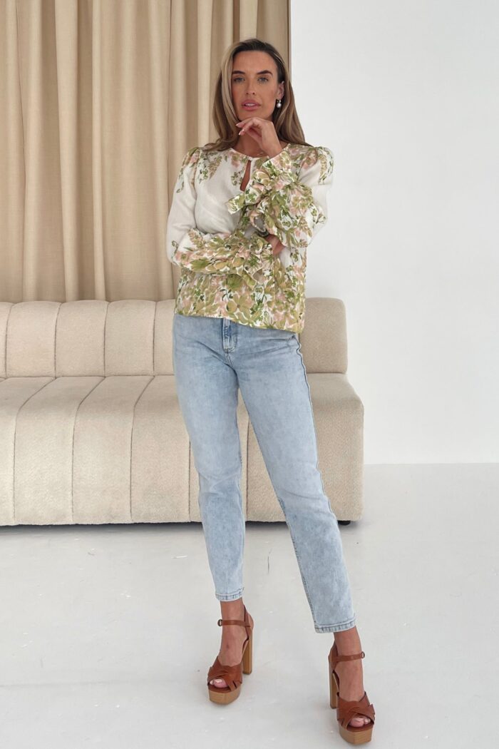 Darcy Tie Cuff Blouse in Linen Look Green Floral - Image 2